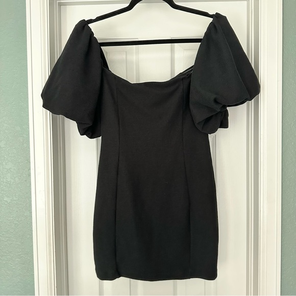 FP Beach Free People Bubbly Puff Sleeve Ribbed Off Shoulder Mini Dress Black Sm - Picture 9 of 13